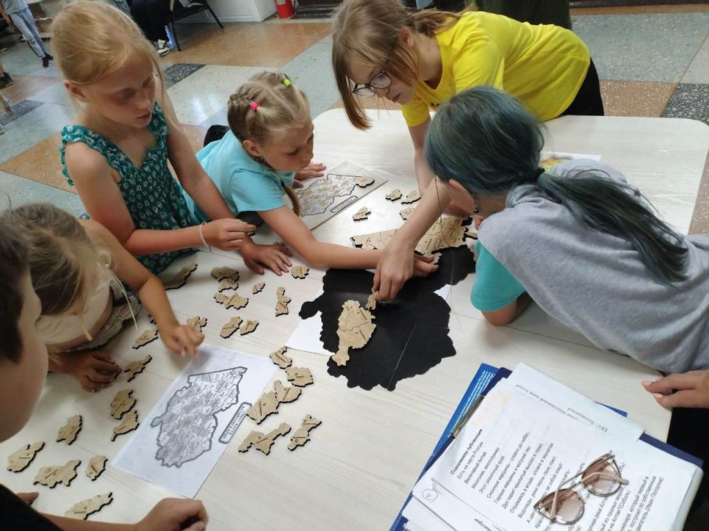 Алтайский край в спилс-карте: Квест-викторина для школьников поселка Сибирский